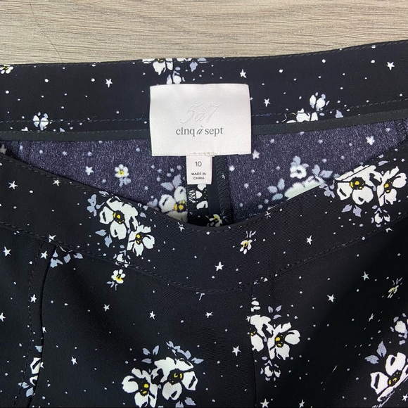 Cinq a Sept Stardust Onyx Suit Ankle Cropped Pants - Picture 4 of 8